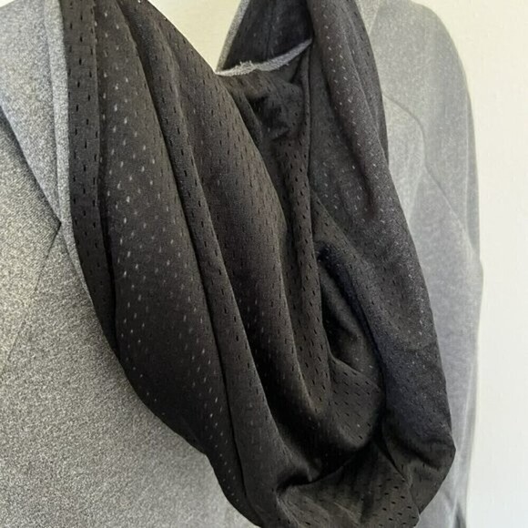 VARSITY preppy hoodie Pullover Sweatshirt SMALL grey number 0 Activewear - Picture 7 of 8